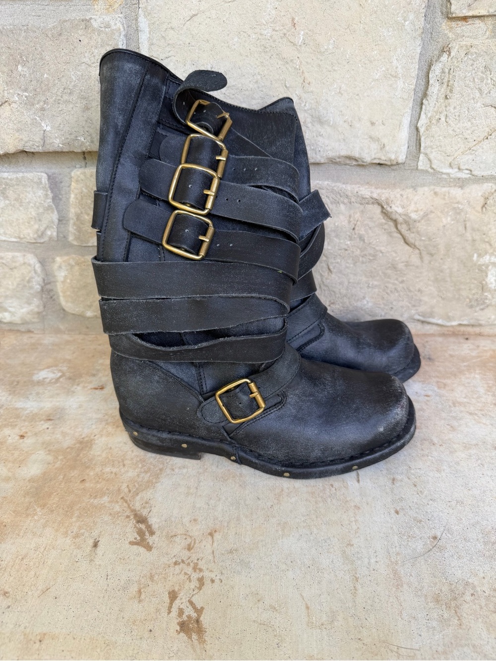 Jeffrey Campbell 9 Buckled boots
